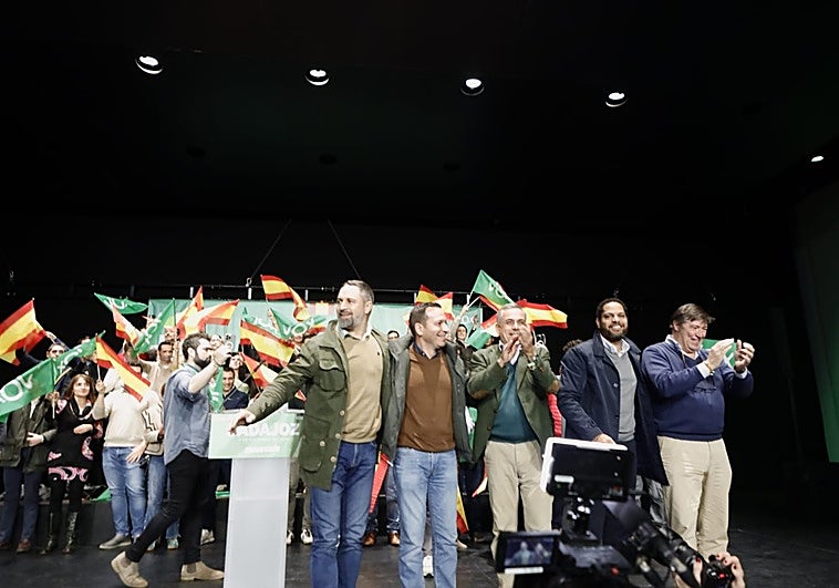 Abascal en el cierre: «Guardiola nos ha condenado a estas elecciones por capricho personal»